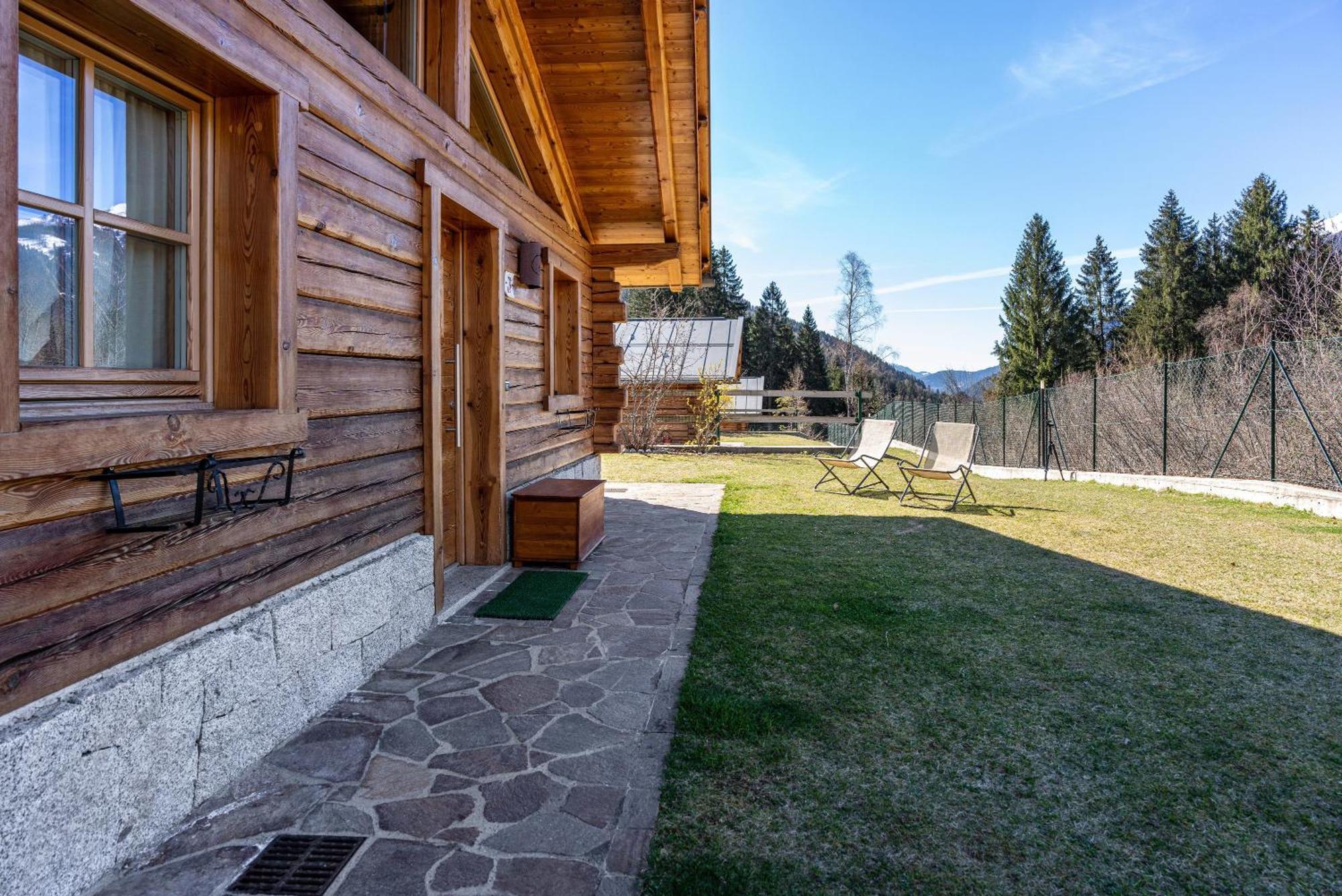 Willa Chalet Camping Fae 3 Madonna Zewnętrze zdjęcie